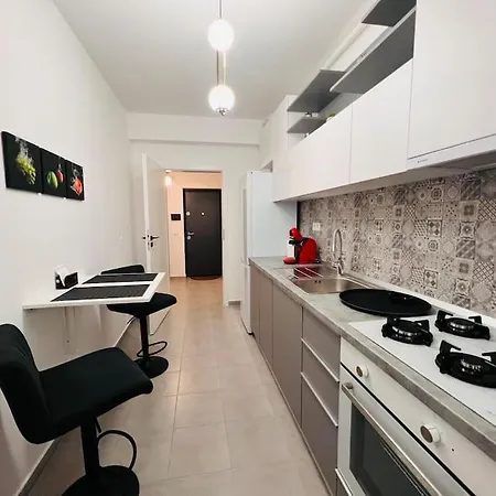 Stylish Urban Studio, Sky Garden * Bucharest